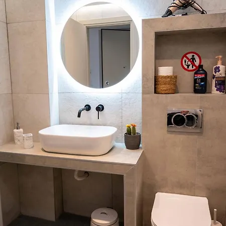 דירה Nick's Crib Síndos